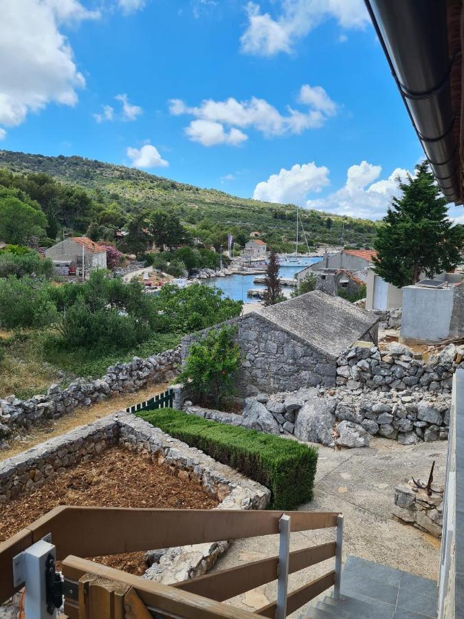 Villa Kuca Za Odmor Buba, Otok Zut Pristanisce Exterior foto